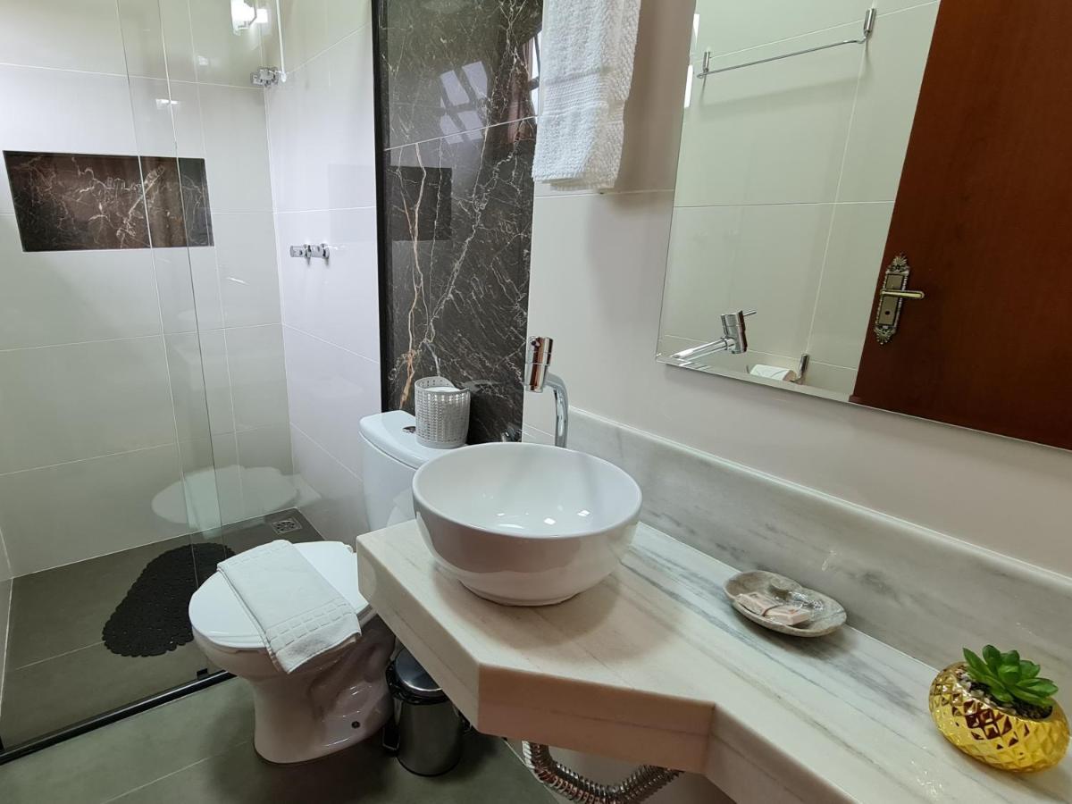 Quarto Triplo com Varanda